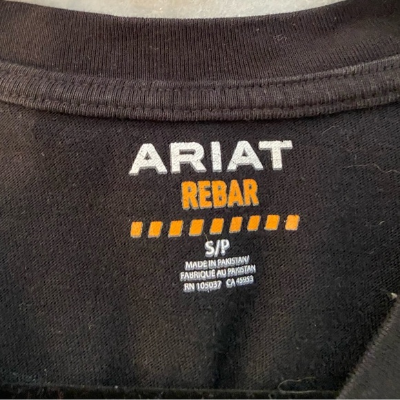Ariat Rebar Size S Black Cotton V Neck Short Sleeve Tee Shirt Front Pocket Logo - Picture 6 of 10